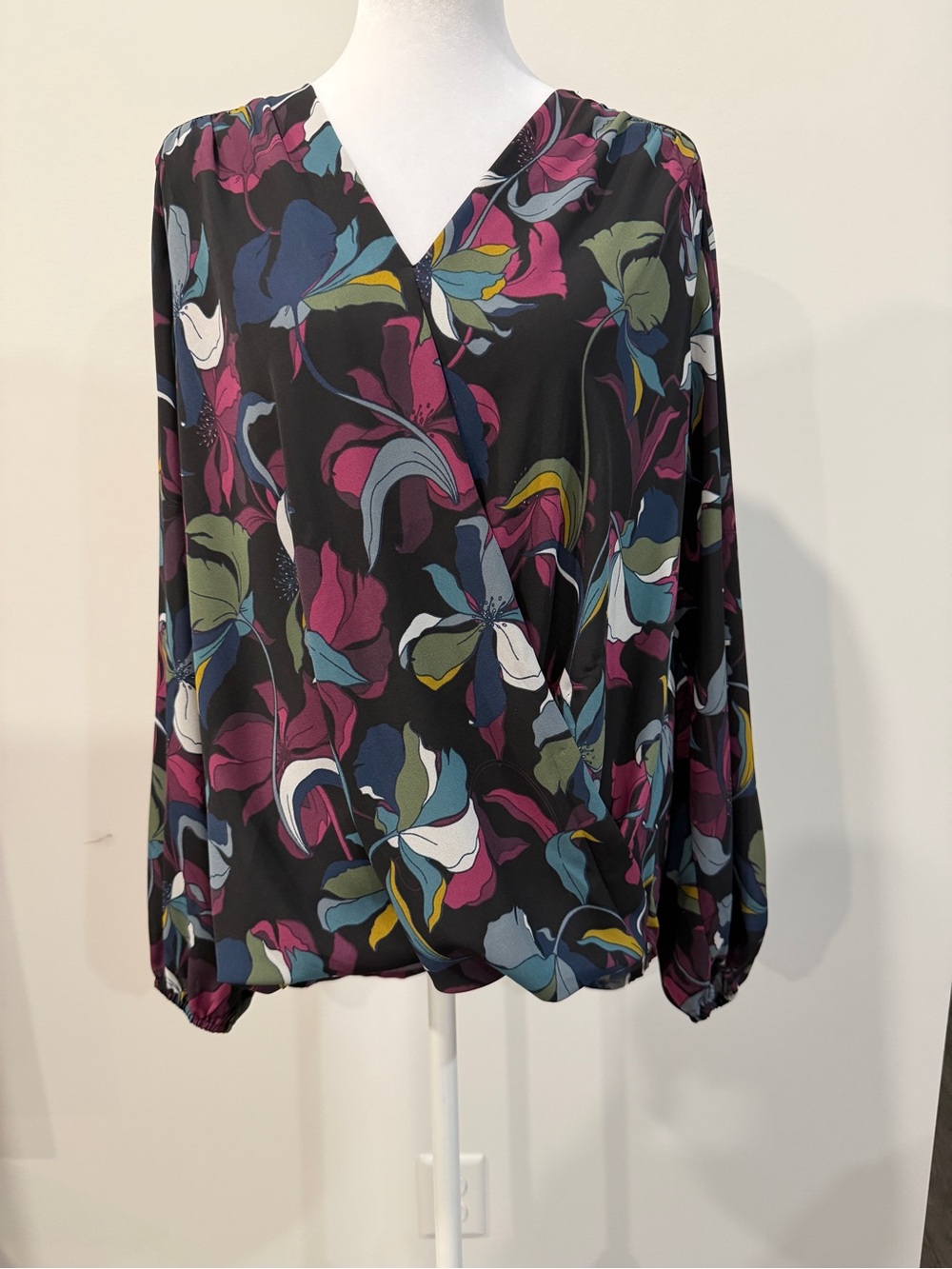 INC International Concepts Floral Wrap Blouse L Black Fuchsia Bubble Hem Y2K